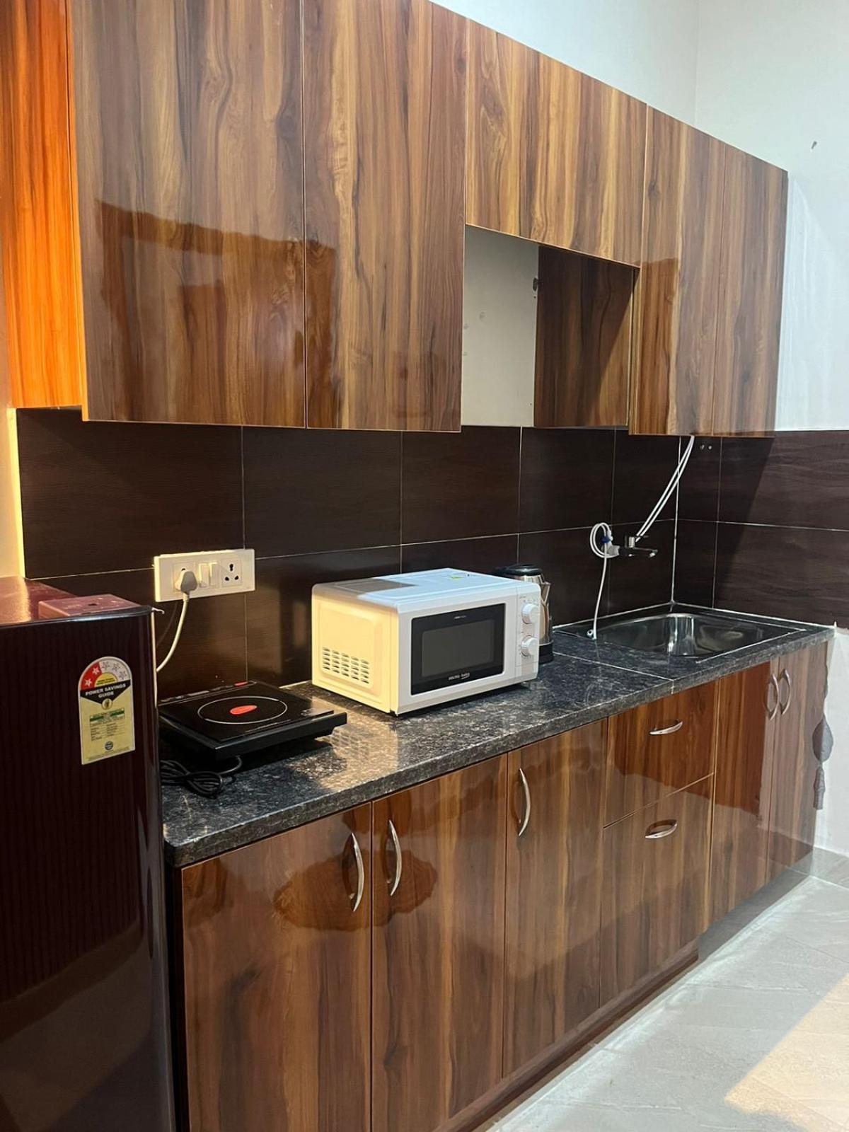 Studio Apartment In Greater Noida Luaran gambar